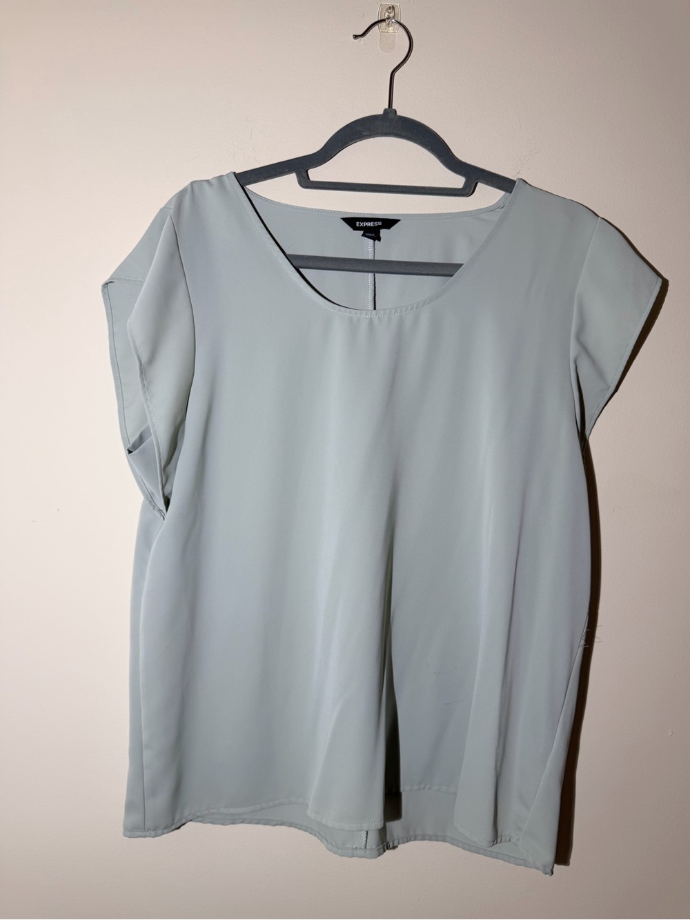 Express Light Sage Green Short Sleeve Scoop Neck Blouse